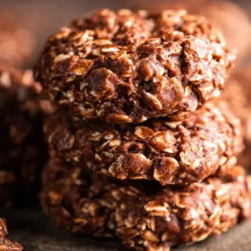 Healthy no bake cookies made with nutritious ingredients and no oven required.